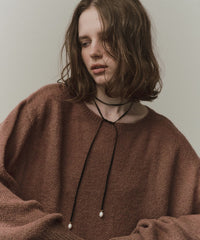 アシンメトリースリットニット