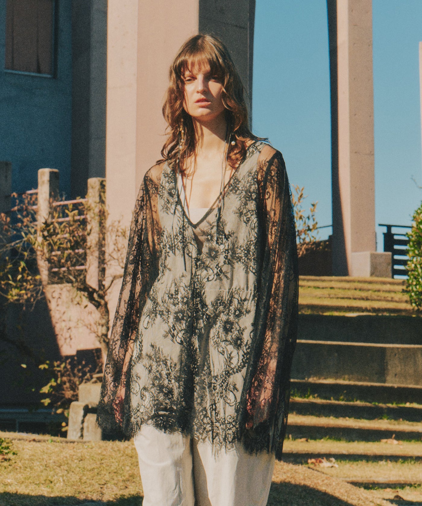 総レースVネックオーバー長袖トップス – LA BELLE ETUDE online