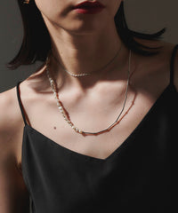 【loni】Crop pearl asymmetry long necklace